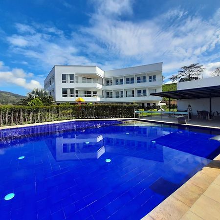 Hotel Palmeras De Luz Moniquira Luaran gambar