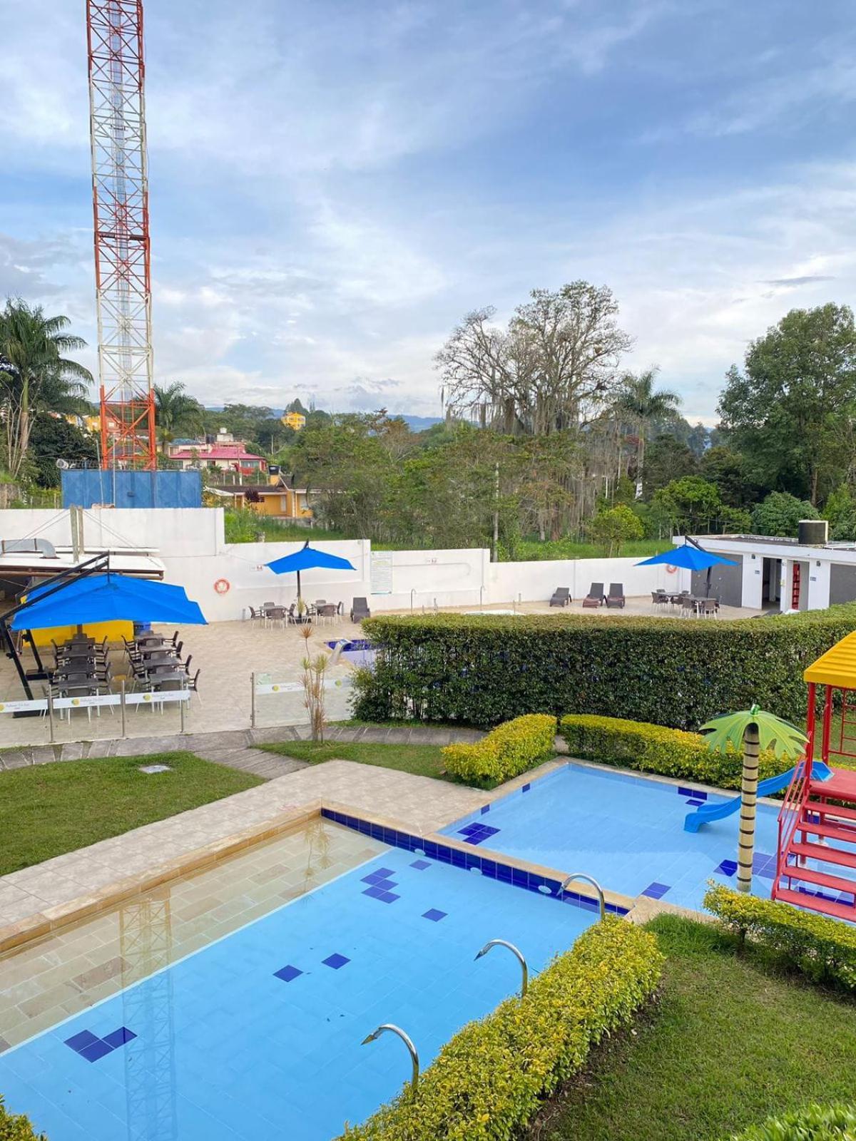 Hotel Palmeras De Luz Moniquira Luaran gambar