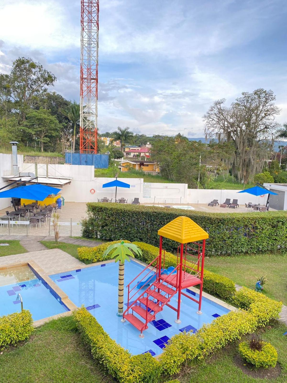 Hotel Palmeras De Luz Moniquira Luaran gambar