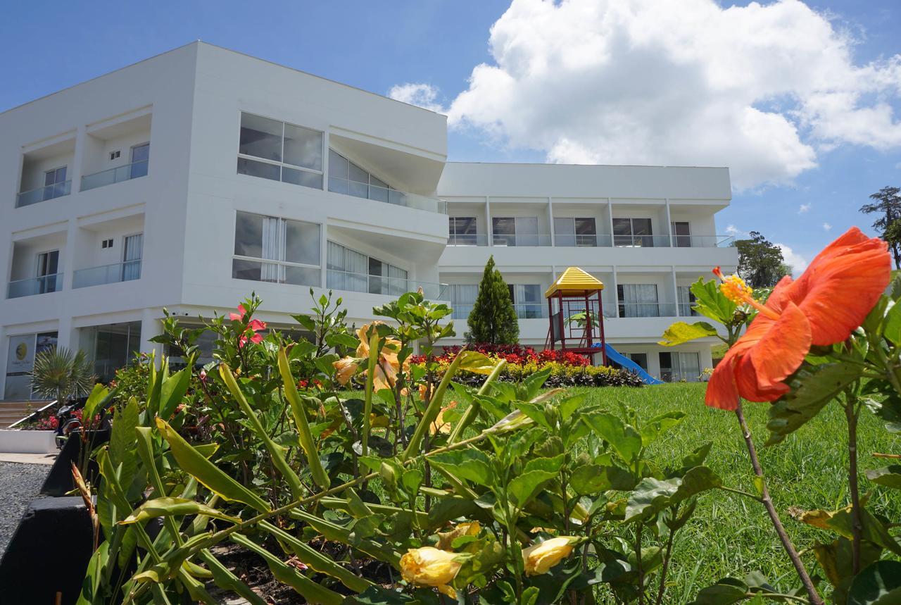 Hotel Palmeras De Luz Moniquira Luaran gambar
