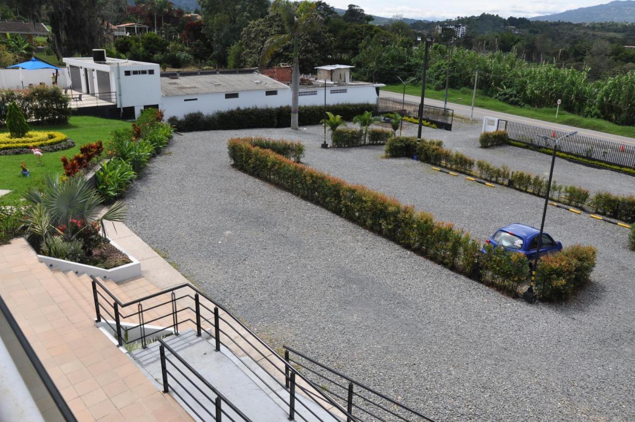 Hotel Palmeras De Luz Moniquira Luaran gambar